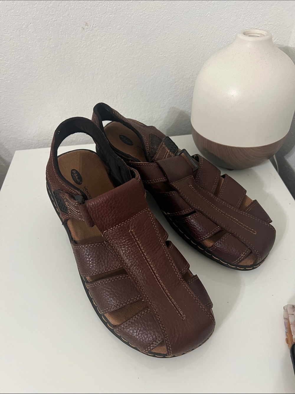 Dr. Scholl's Men's Brown Leather Fisherman Sandals